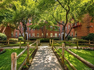 /international/us/770-bronx-river-road-bronxville-ny-110109583489/