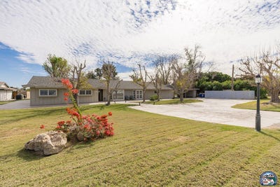 /international/us/4444-brandt-rd-brawley-ca-110106307950/