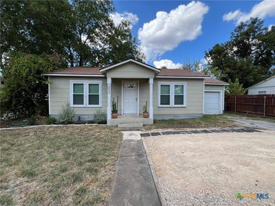 /international/us/859-oasis-street-new-braunfels-tx-110105979371/