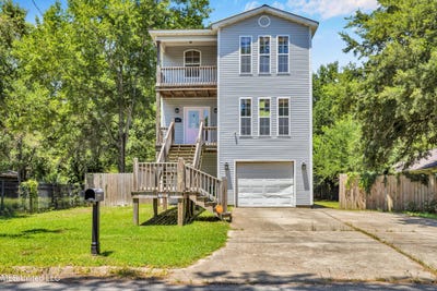 /international/us/1509-resca-de-la-palma-street-pascagoula-ms-110101041875/