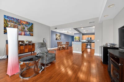 /international/us/5055-addison-circle-addison-tx-110107407692/