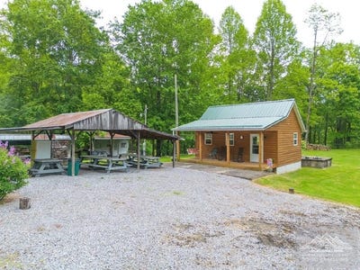 /international/us/88-angus-rd-anawalt-wv-110108282251/