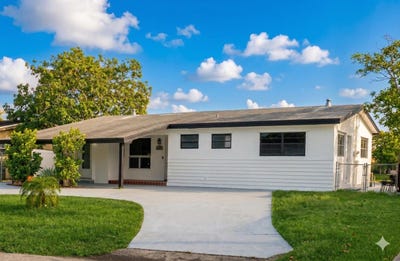 /international/us/1067-sw-3rd-street-hallandale-beach-fl-110107284213/