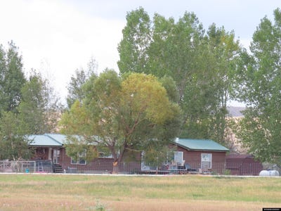 /international/us/99-ocean-lake-rd-riverton-wy-110110276105/