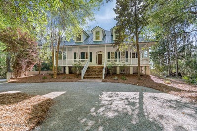 /international/us/104-barnaby-bluff-seabrook-sc-110094253834/
