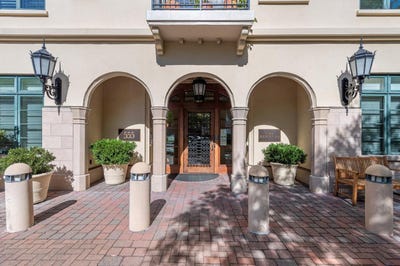 /international/us/555-byron-st-402-palo-alto-ca-110120422602/