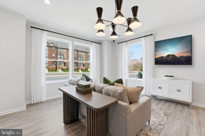 /international/us/6712-penrose-lane-hyattsville-md-110110267439/