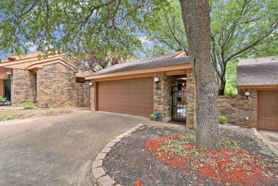 /international/us/16-village-green-court-denison-tx-110107896413/
