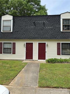 /international/us/2224-yorkhills-drive-charlotte-nc-110099440584/