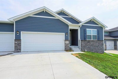 /international/us/225-north-10th-avenue-springfield-ne-110101341947/