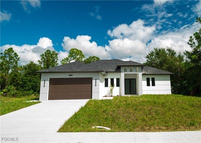 /international/us/905-e-6th-street-lehigh-acres-fl-110102767287/