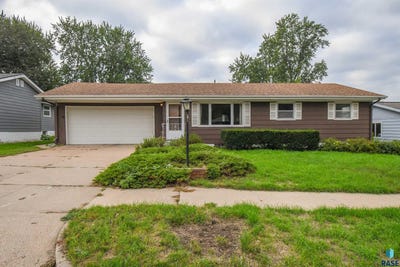 /international/us/2409-e-17th-st-sioux-falls-sd-110110356912/