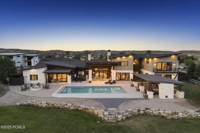 /international/us/7005-n-greenfield-drive-park-city-ut-110101265417/