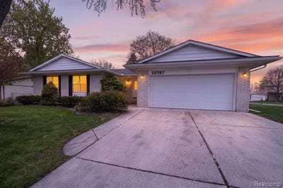 /international/us/22797-shadowpine-way-novi-mi-110107478286/