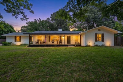 /international/us/1305-lion-st-henderson-tx-110108166374/