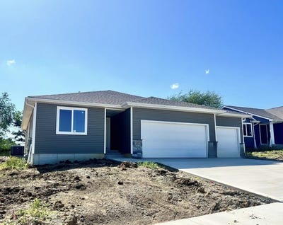 /international/us/207-s-walnut-drive-norwalk-ia-110098434449/