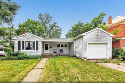 /international/us/12-e-14th-street-clintonville-wi-110101268472/