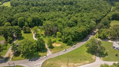 /international/us/2815-franklin-road-scottsville-ky-110100328658/