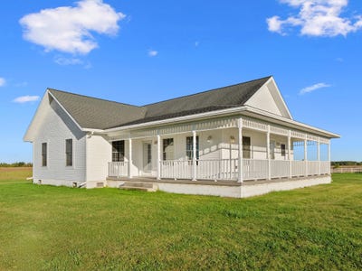 /international/us/8777-heritage-lane-hubbard-lake-mi-110102591779/