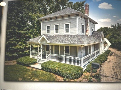 /international/us/528-e-grant-highway-marengo-il-110120422864/