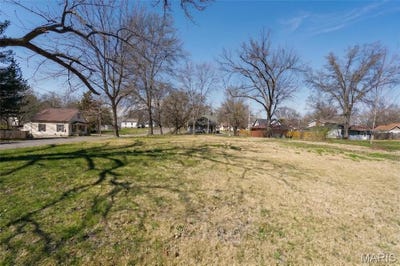 /international/us/305-shelby-street-gillespie-il-110106718075/
