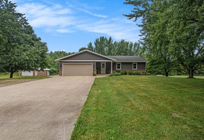 /international/us/4561-132nd-avenue-hamilton-mi-110101191521/
