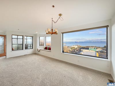 /international/us/226-w-2nd-street-4-port-angeles-wa-110096411947/