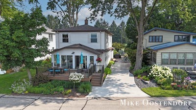 /international/us/6342-lakeshore-drive-saranac-mi-110101200556/