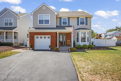 /international/us/2-devonshire-drive-hazlet-nj-110108889006/