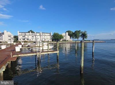 /international/us/1406-oyster-cove-dr-grasonville-md-110100880468/