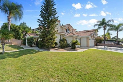 /international/us/28800-bristol-highland-ca-110119960140/