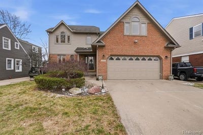 /international/us/22432-pointe-drive-st-clair-shores-mi-110106759229/