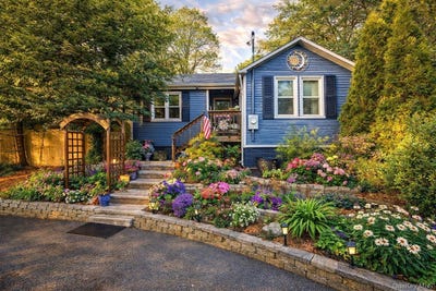 /international/us/33-park-drive-rocky-point-ny-110107162224/