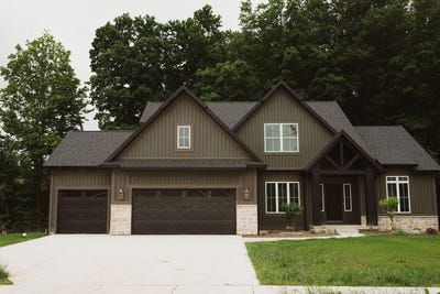/international/us/1942-creekside-drive-sw-byron-center-mi-110098574965/