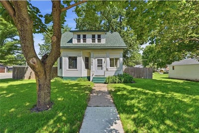 /international/us/225-main-street-w-melrose-mn-110108682649/