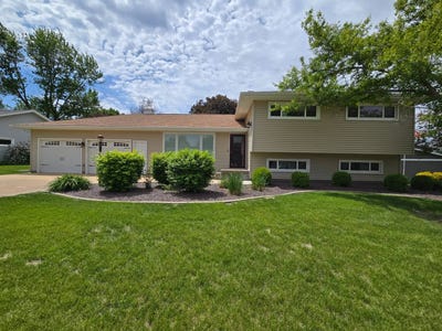 /international/us/710-n-i-street-monmouth-il-110108078945/