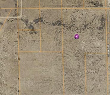 /international/us/astoria-avenue-rosamond-ca-110093108494/
