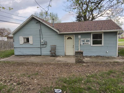 /international/us/34-s-high-street-montezuma-oh-110107633631/