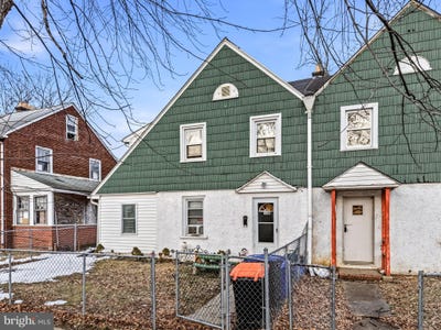 /international/us/1139-clover-lane-chester-pa-110107626773/