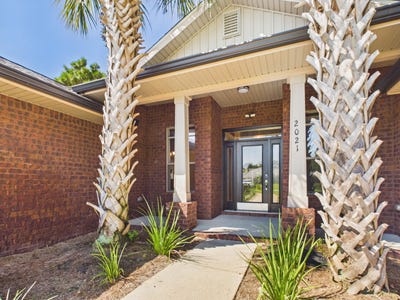 /international/us/2021-pelican-lane-navarre-fl-110119992575/