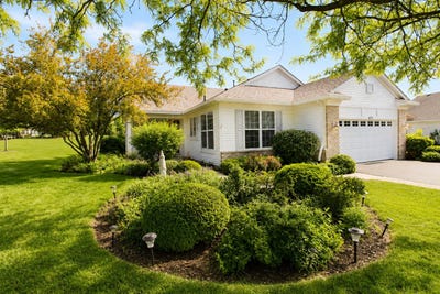 /international/us/673-saugatuk-circle-romeoville-il-110108468248/
