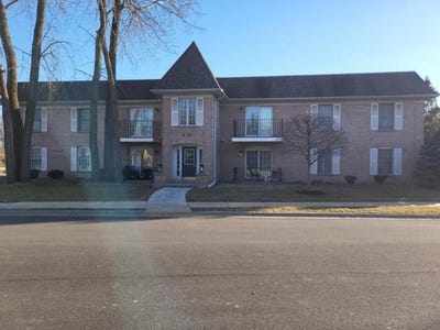 /international/us/2720-georgetowne-drive-highland-in-110106151191/