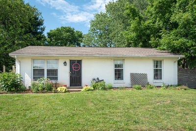 /international/us/250-lynnwood-drive-versailles-ky-110108611463/