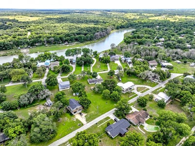 /international/us/112-lake-forrest-drive-seguin-tx-110101098512/?lang=en