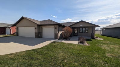 /international/us/1310-8th-ave-sw-spencer-ia-110107483060/