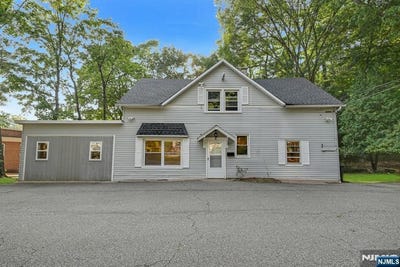 /international/us/288-van-dien-avenue-ridgewood-nj-110108122398/