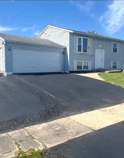 /international/us/3501-177th-street-country-club-hills-il-110108477503/
