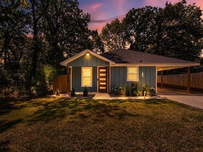/international/us/14089-travis-ln-log-cabin-tx-110119779769/