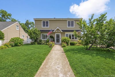/international/us/1423-harding-street-north-bellmore-ny-110106849969/