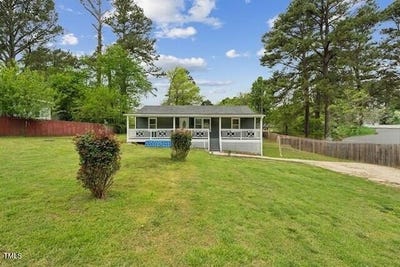 /international/us/423-orange-heights-road-hillsborough-nc-110098889471/